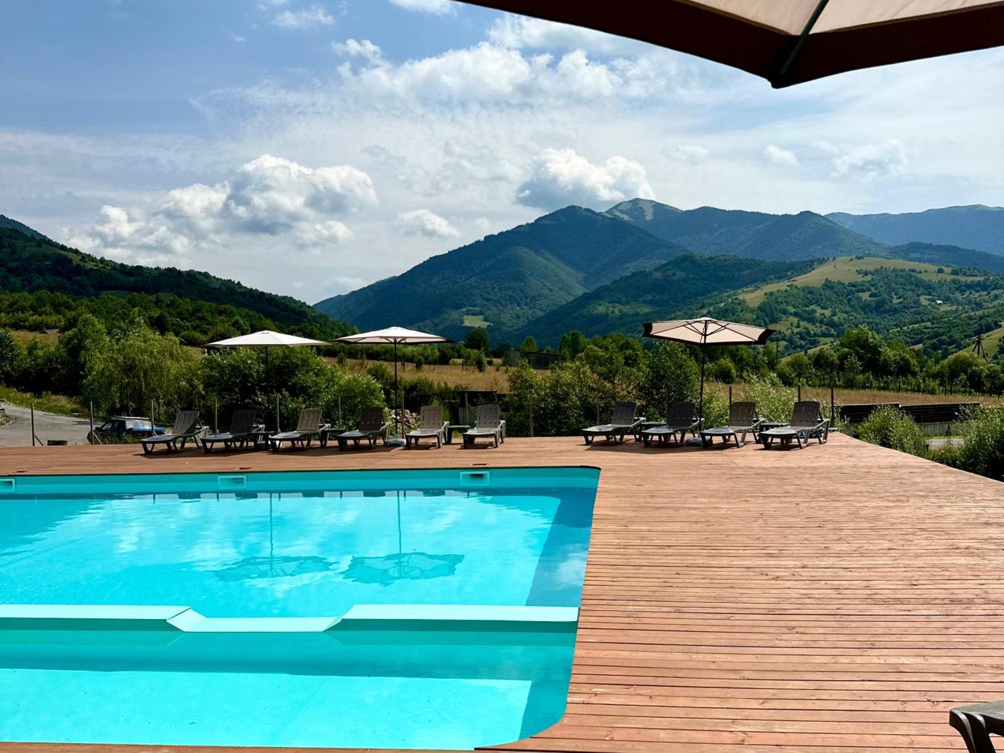 Kolochava Eco Resort ภายนอก รูปภาพ